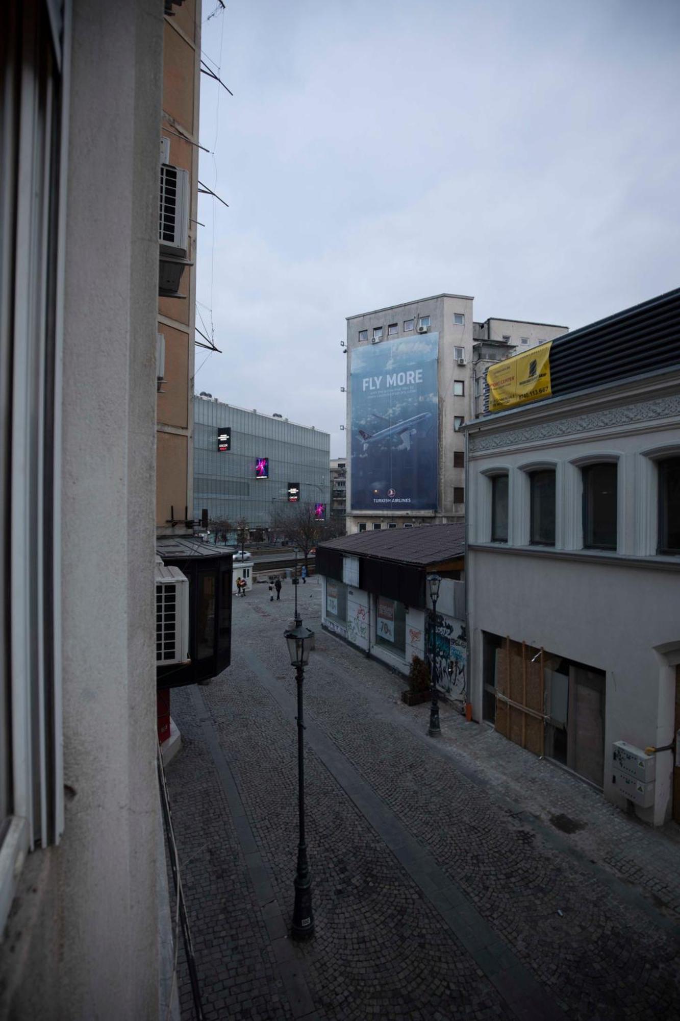 Blue Sky City Center Bucharest Exterior photo